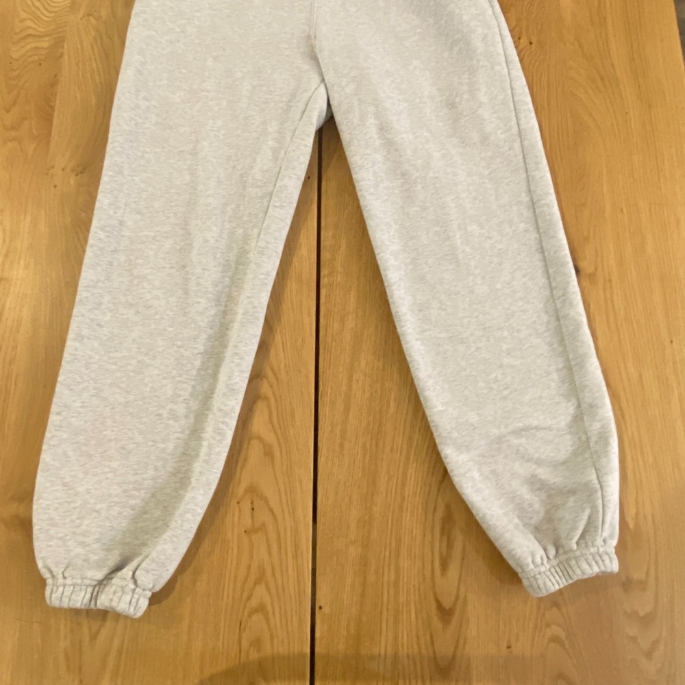 Abercrombie Women's Essential Fleece Jogger Sweatpants Size S Gray 147F0356 - Picture 3 of 11